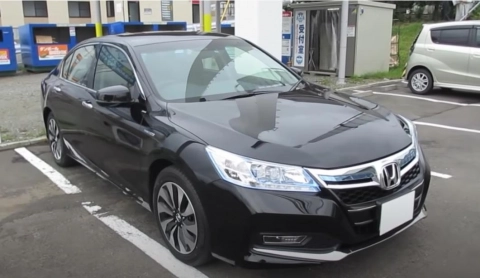 HONDA Accord 2013, Гибрид. Обзор экстерьера и интерьера.