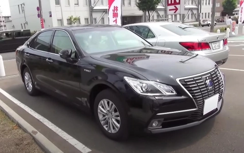TOYOTA CROWN 2014, Гибрид, RoyalSaloon, G Four. Обзор экстерьера и интерьера.