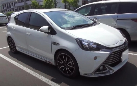TOYOTA AQUA 2014, G's. Обзор экстерьера и интерьера.