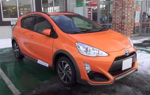 TOYOTA AQUA 2014, X-URBAN. Обзор экстерьера и интерьера.