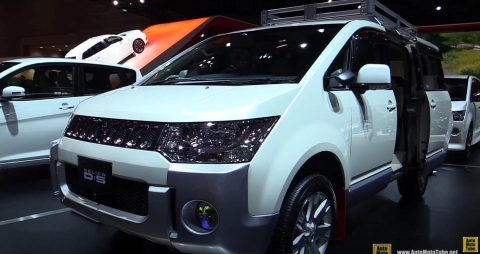 Mitsubishi Delica D5 2016. Обзор экстерьера и интерьера.
