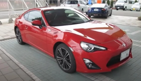 TOYOTA GT86 2012. Обзор экстерьера и интерьера.