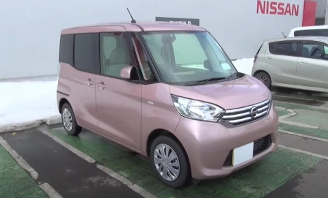NISSAN DAYZ ROOX 2014. Обзор экстерьера и интерьера.