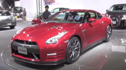 NISSAN GT-R 2014. Обзор экстерьера и интерьера.