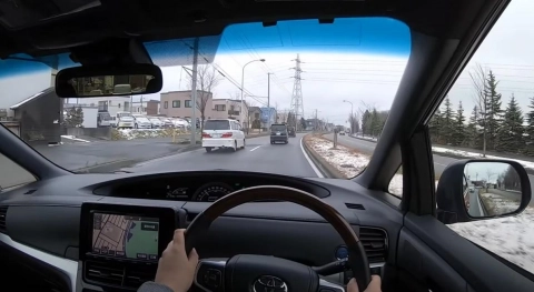 TOYOTA ESTIMA 2018, Гибрид, AERAS PREMIUM-G 4WD. Тест-драйв по городу.