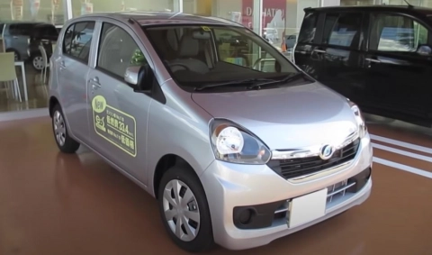 DAIHATSU Mira e:s 2013. Обзор экстерьера и интерьера.