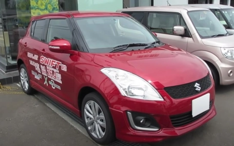 SUZUKI SWIFT RS 2013. Обзор экстерьера и интерьера.