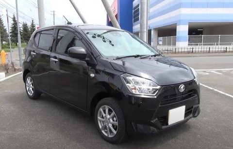 New DAIHATSU Mira e:s 2017, 4WD. Обзор экстерьера и интерьера.