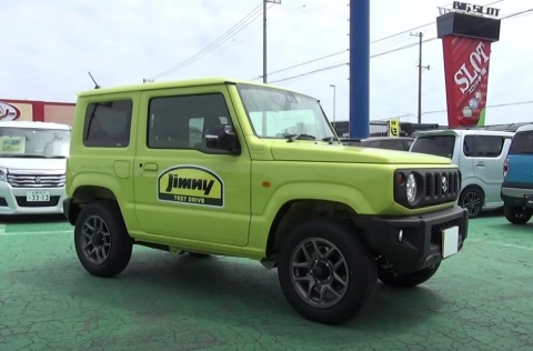 SUZUKI JIMNY 2018, 660cc 4WD. Обзор экстерьера и интерьера.